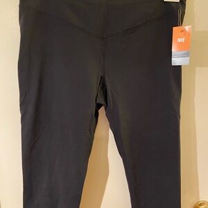 Lucy Powermax Black Capri Leggings Activewear